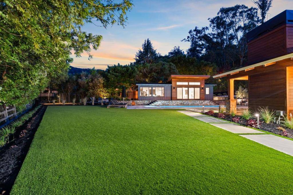 Los Gatos, CA 95032,140 Twin Oaks DR
