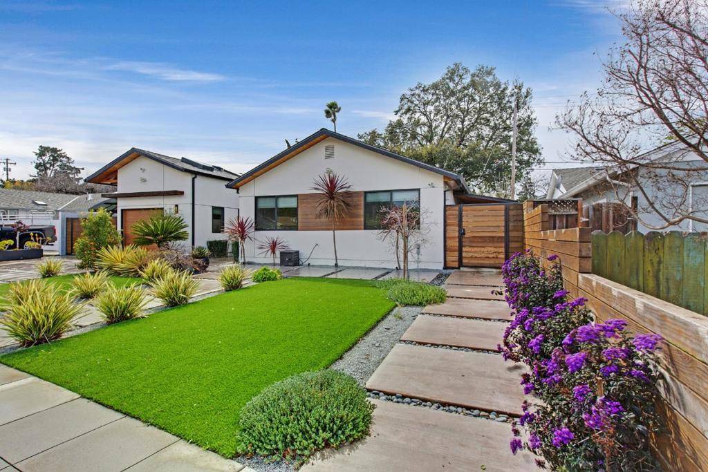Los Gatos, CA 95032,104 Oak Park DR