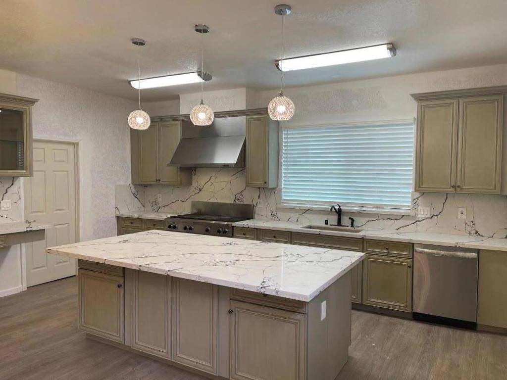 Oakland, CA 94607,2439 Adeline ST