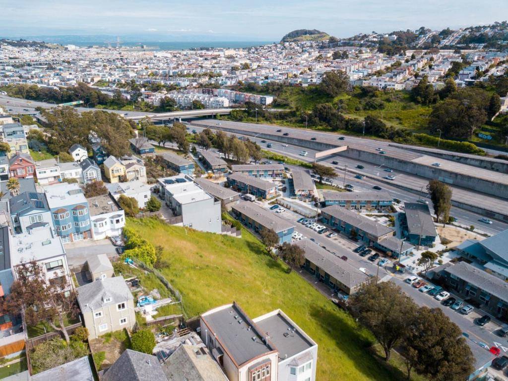 132 Bache ST San Francisco, CA 94110