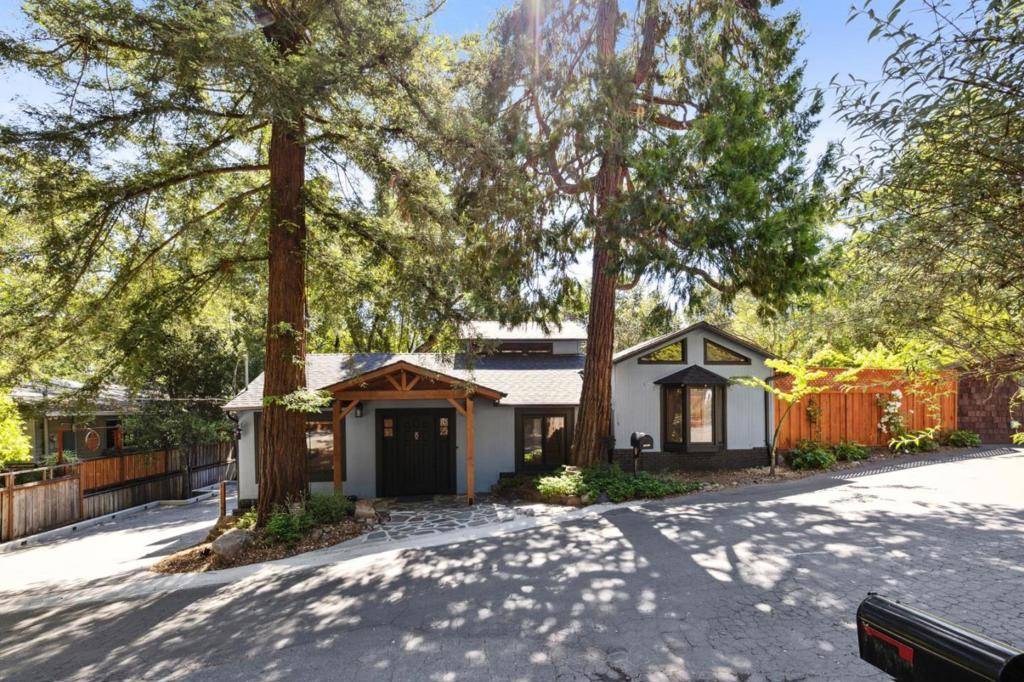 Los Gatos, CA 95033,19940 Oakmont DR