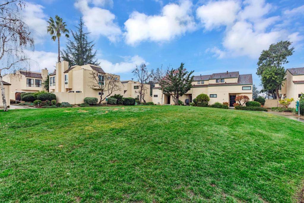 Gilroy, CA 95020,8170 Westwood DR #22