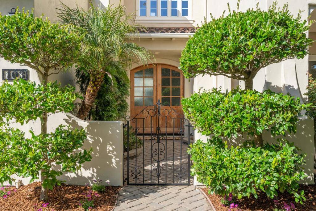 Monterey, CA 93940,403 Estancia CT