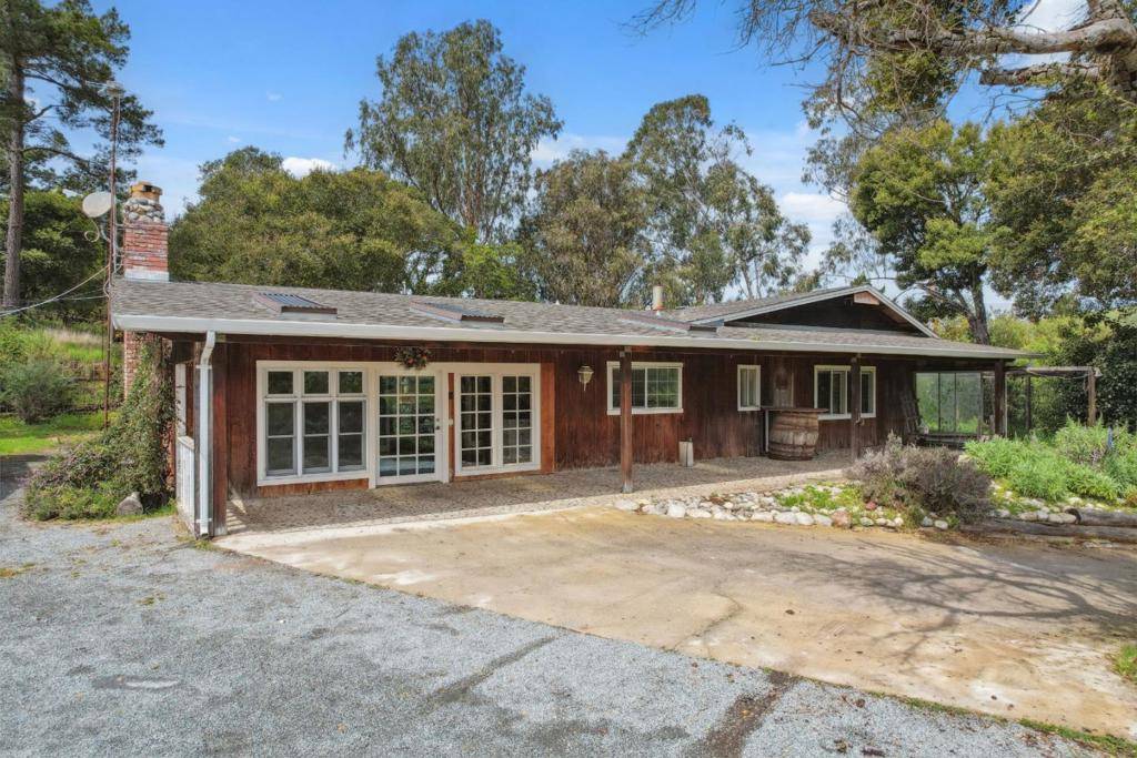 Salinas, CA 93907,384 Crazy Horse Canyon RD