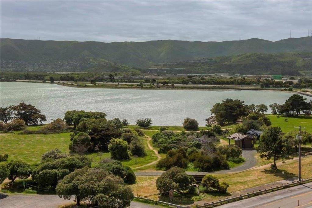 San Francisco, CA 94134,301 Crescent CT #3307