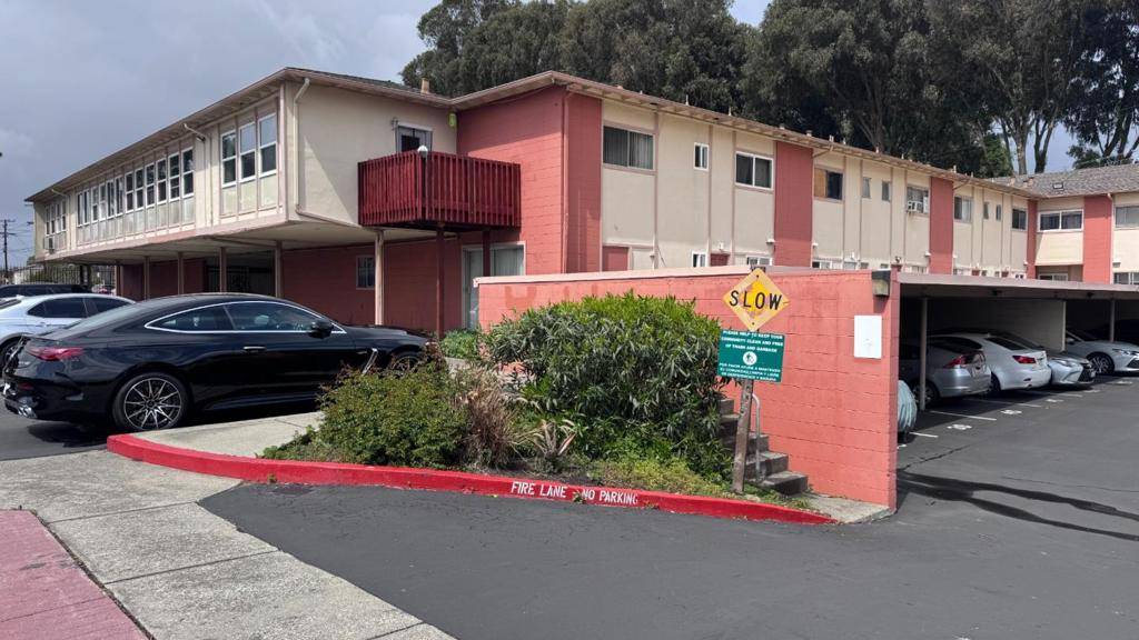 Hayward, CA 94544,27505 Tampa Ave #39