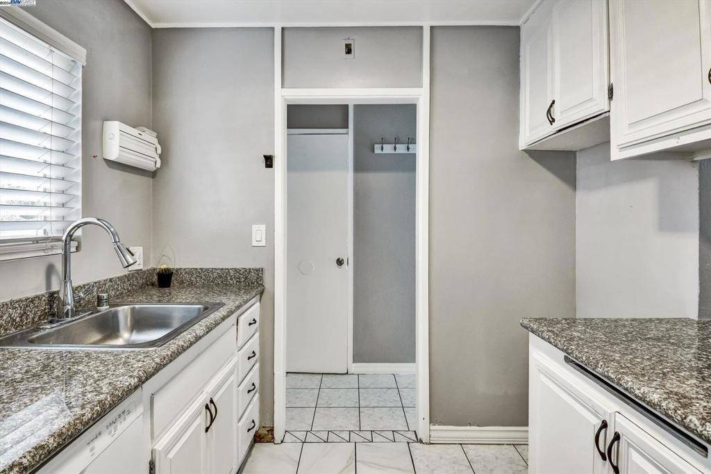 Hayward, CA 94544,27505 Tampa Ave #39
