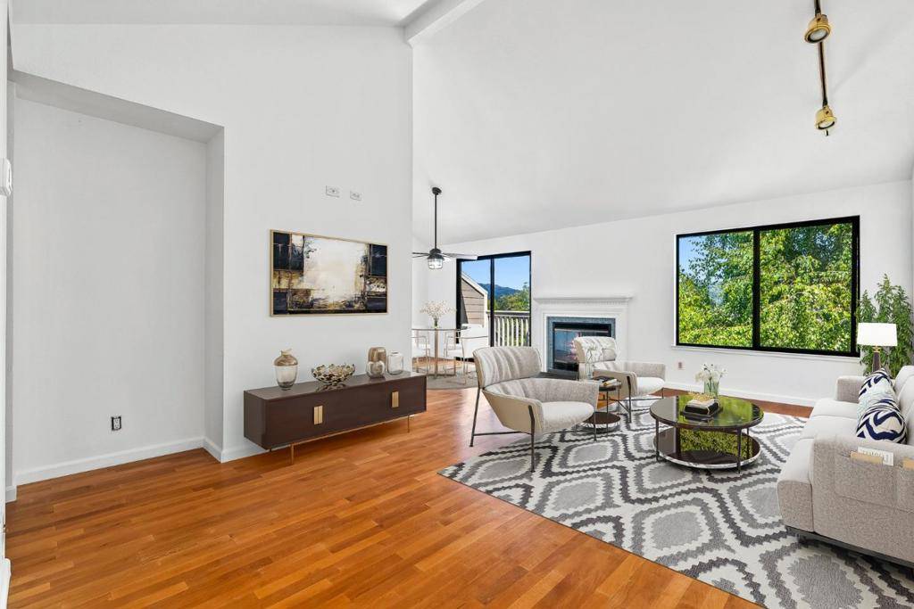 Scotts Valley, CA 95066,17 Carriage LN