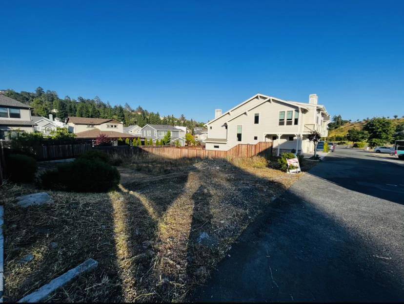 Santa Rosa, CA 95404,2073 Stagecoach RD