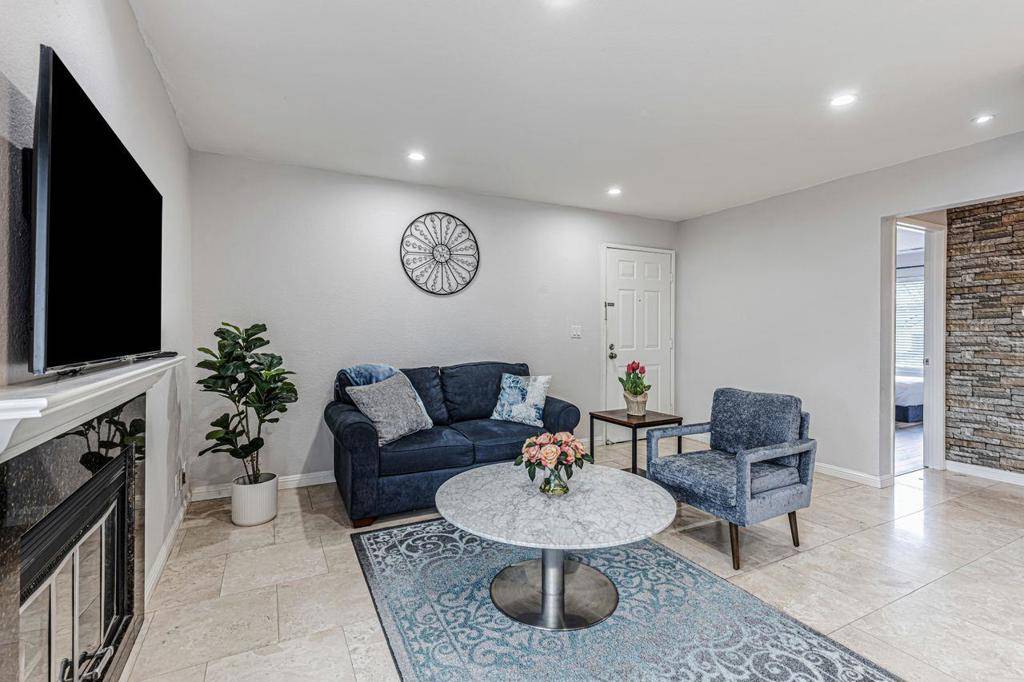 Pacheco, CA 94553,94 Elder DR #F