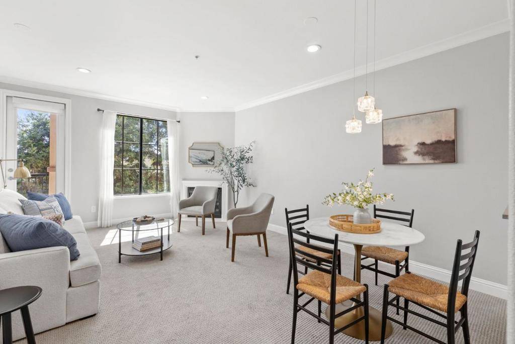 San Carlos, CA 94070,618 Walnut ST #403
