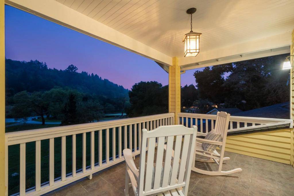 Los Gatos, CA 95033,18101 Idylwild RD