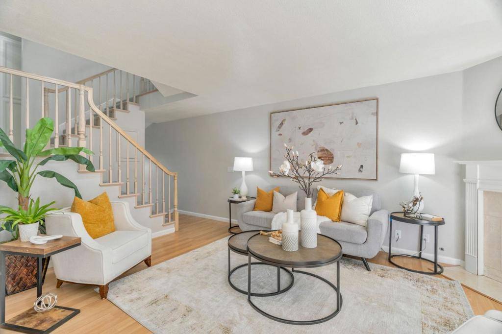 Cupertino, CA 95014,20654 Gardenside CIR