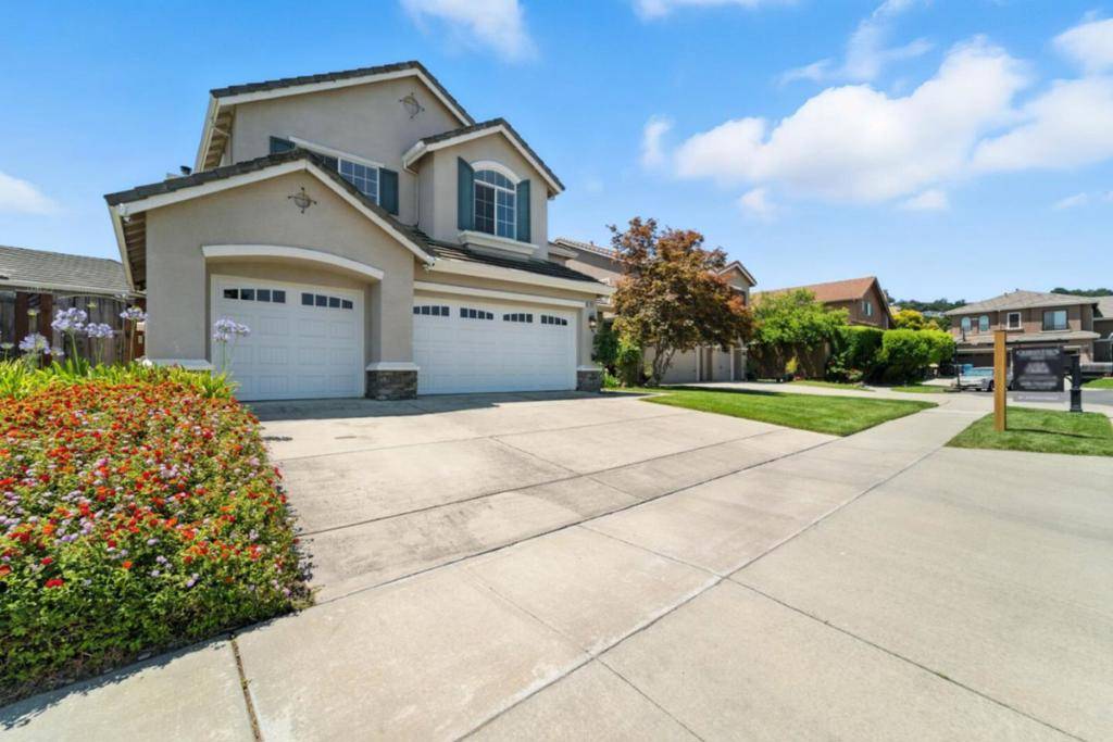 Gilroy, CA 95020,1480 Finch LN