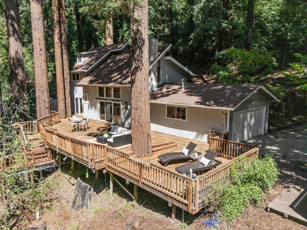 Los Gatos, CA 95033,16306 Redwood Lodge RD