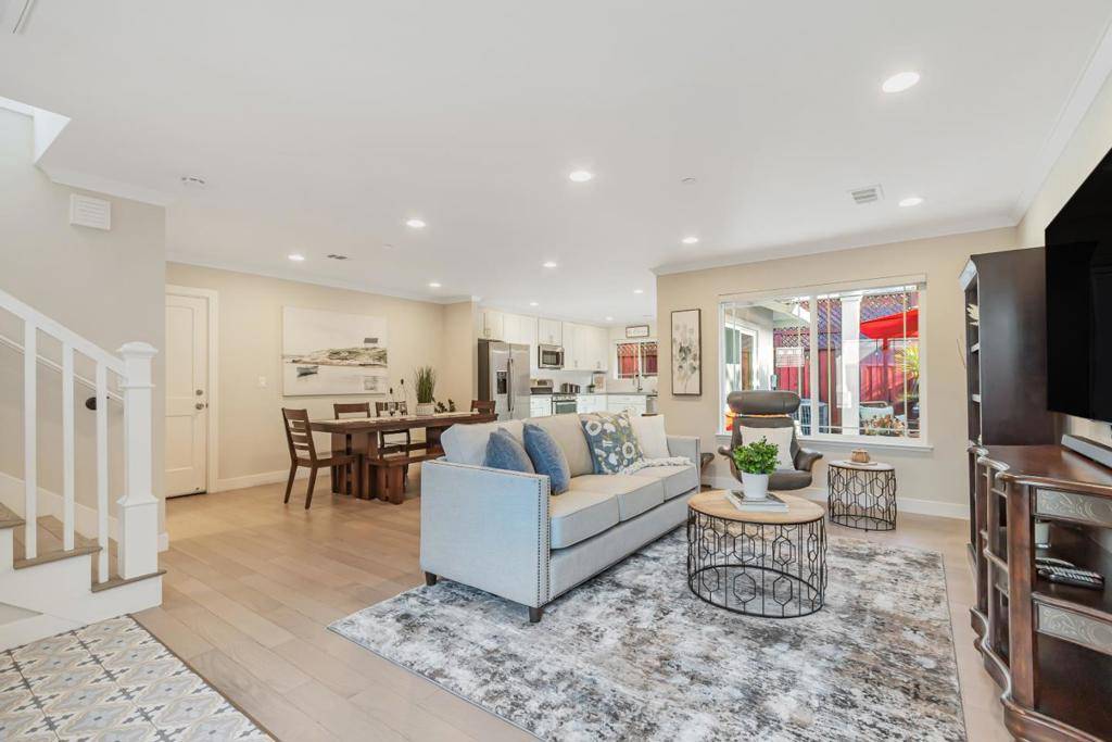 San Jose, CA 95126,423 Douglas PL