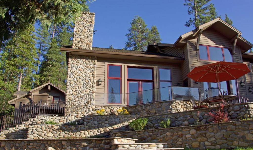 CA 95389,7899 Forest DR