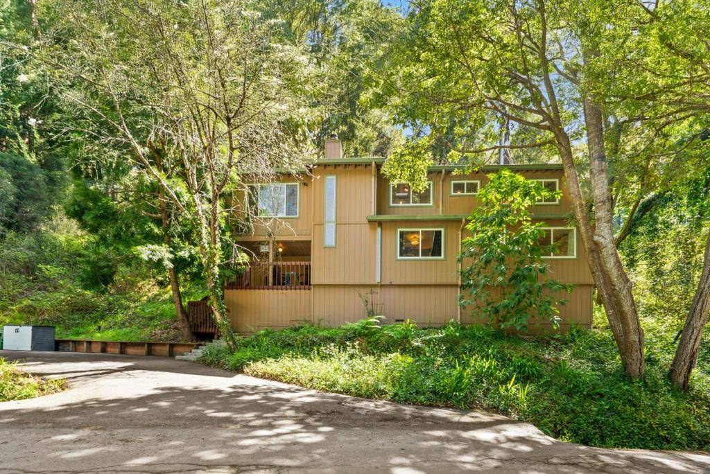 Aptos, CA 95003,903 Redwood DR