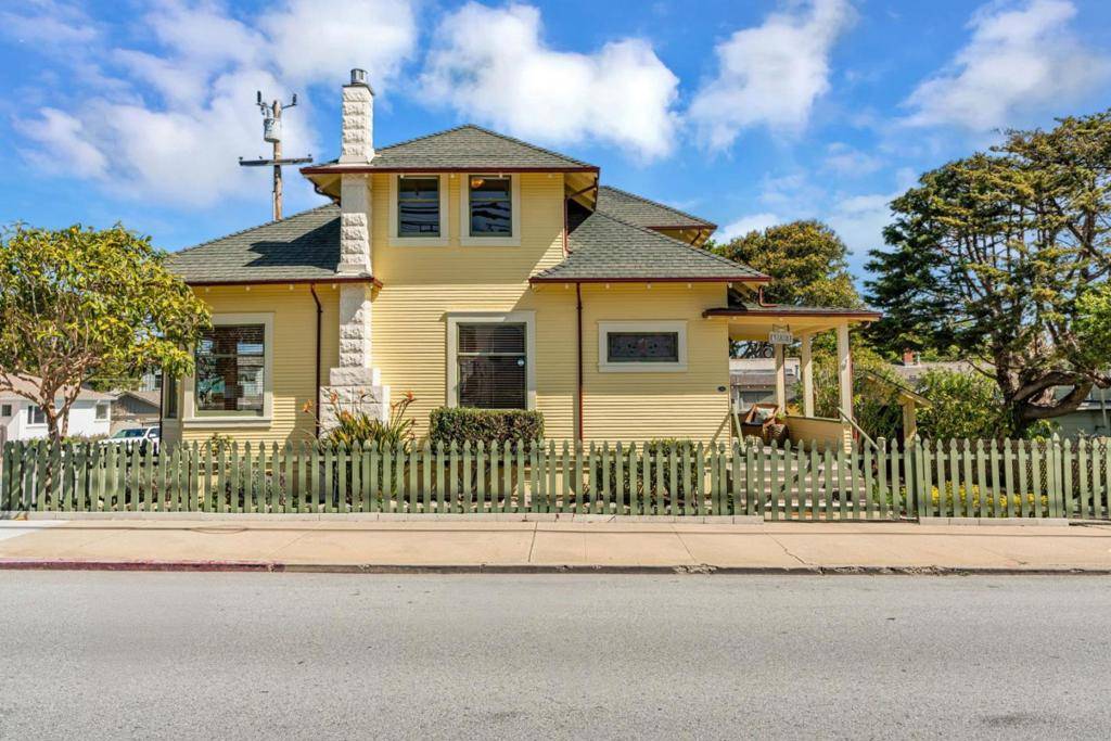 Pacific Grove, CA 93950,388 CENTRAL AVE