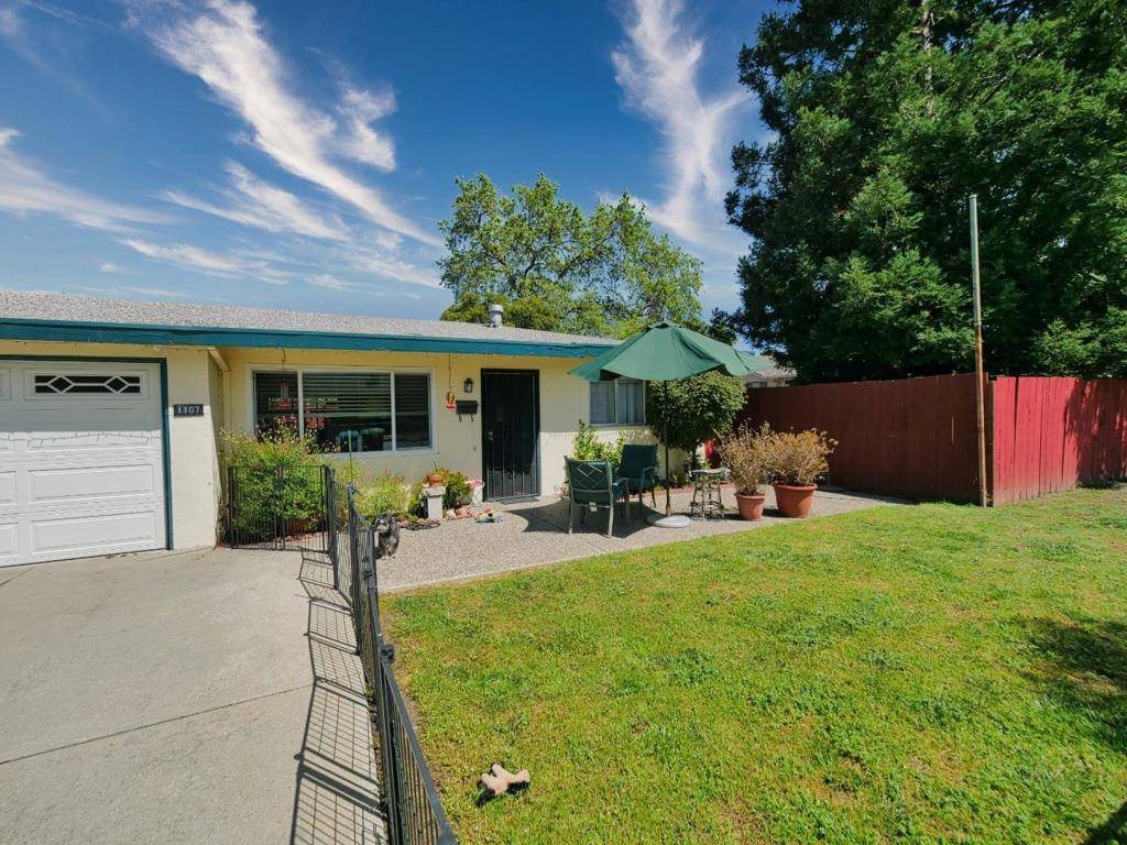 Redwood City, CA 94061,1105 Sanchez WAY