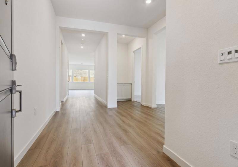 Vallejo, CA 94591,8078 Waterfall LN