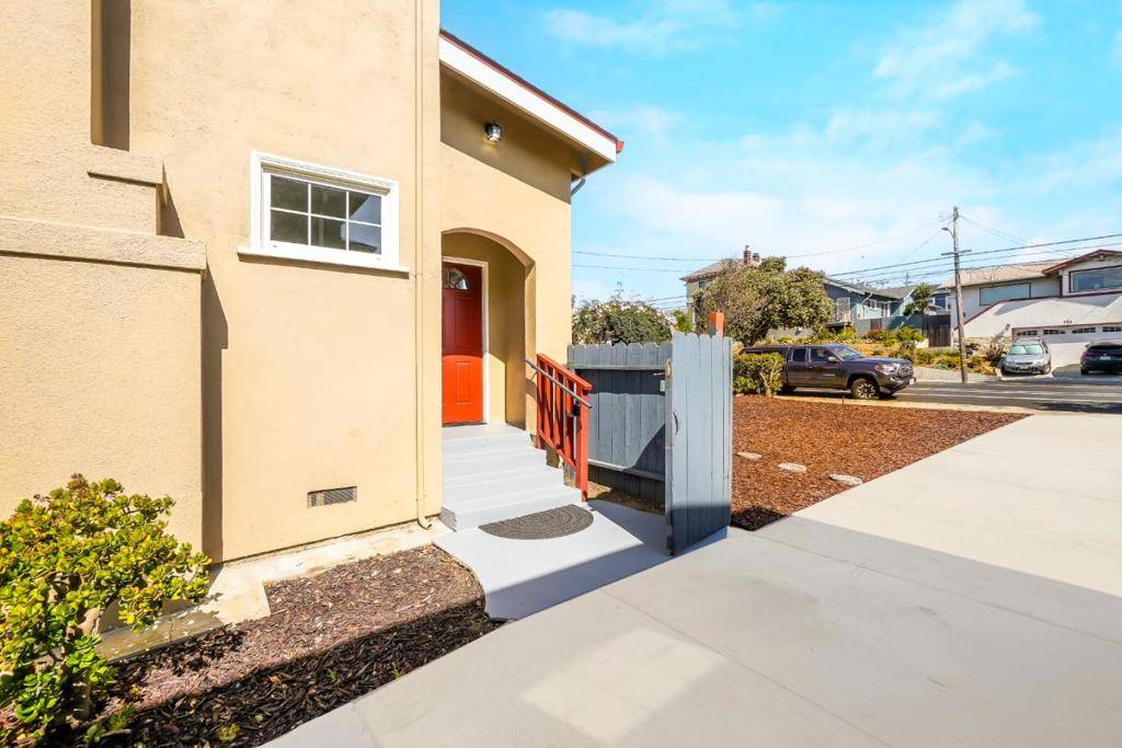 South San Francisco, CA 94080,763 Grand AVE