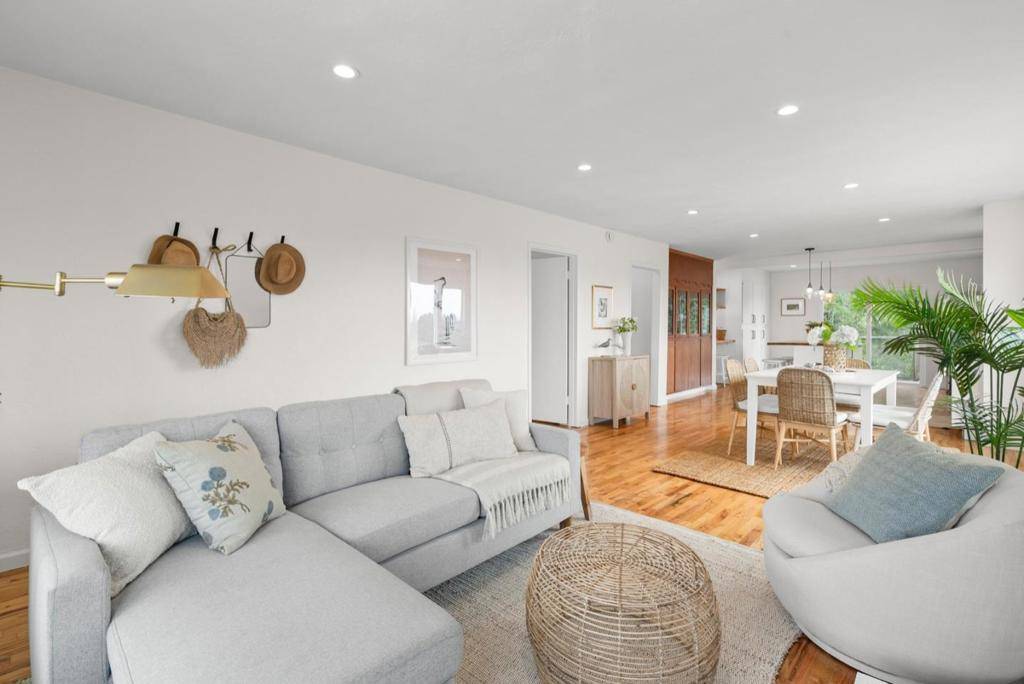 Scotts Valley, CA 95066,360 Tabor DR