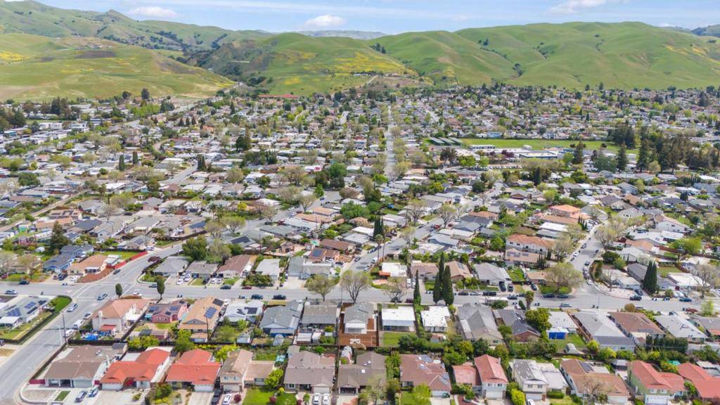Milpitas, CA 95035,209 Carnegie DR