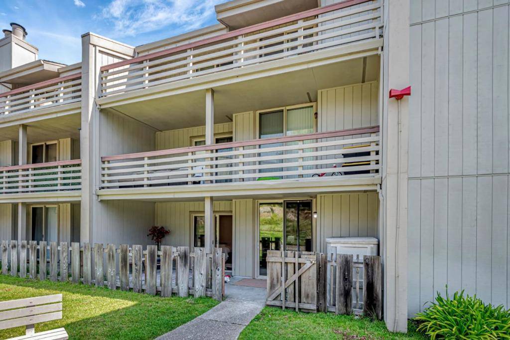 Daly City, CA 94015,331 Philip DR #106
