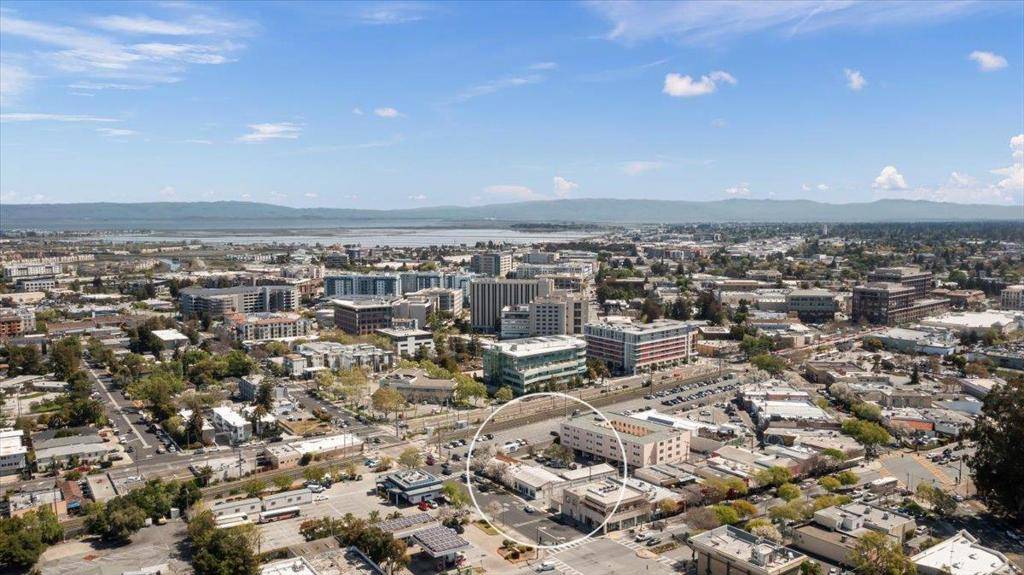 Redwood City, CA 94063,935965 Brewster AVE