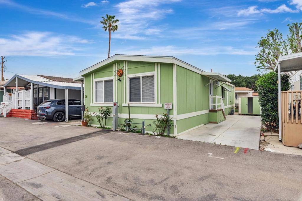 Canyon Country, CA 91387,18035 Soledad Canyon RD