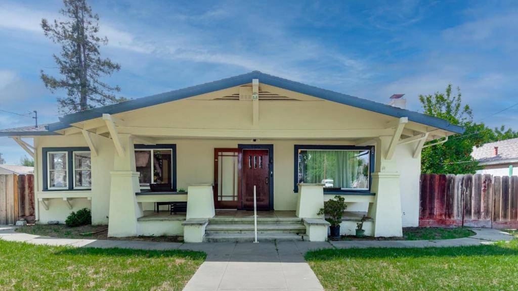 Hollister, CA 95023,906 West ST