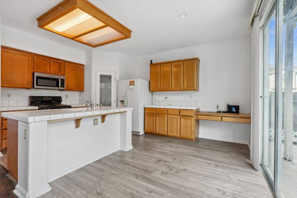 Stockton, CA 95206,4114 Van Gogh CT