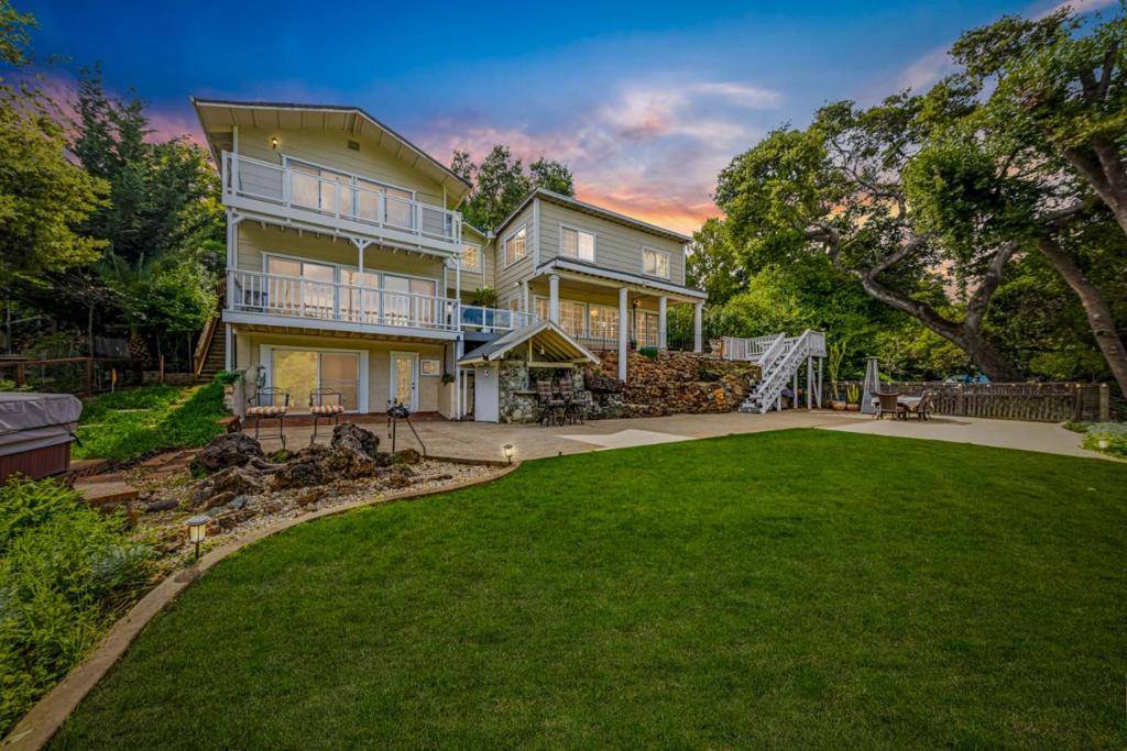 Morgan Hill, CA 95037,17480 Hoot Owl WAY