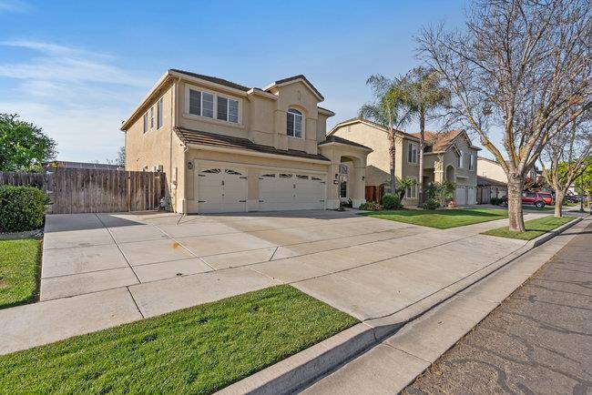 Los Banos, CA 93635,781 Tamarack WAY