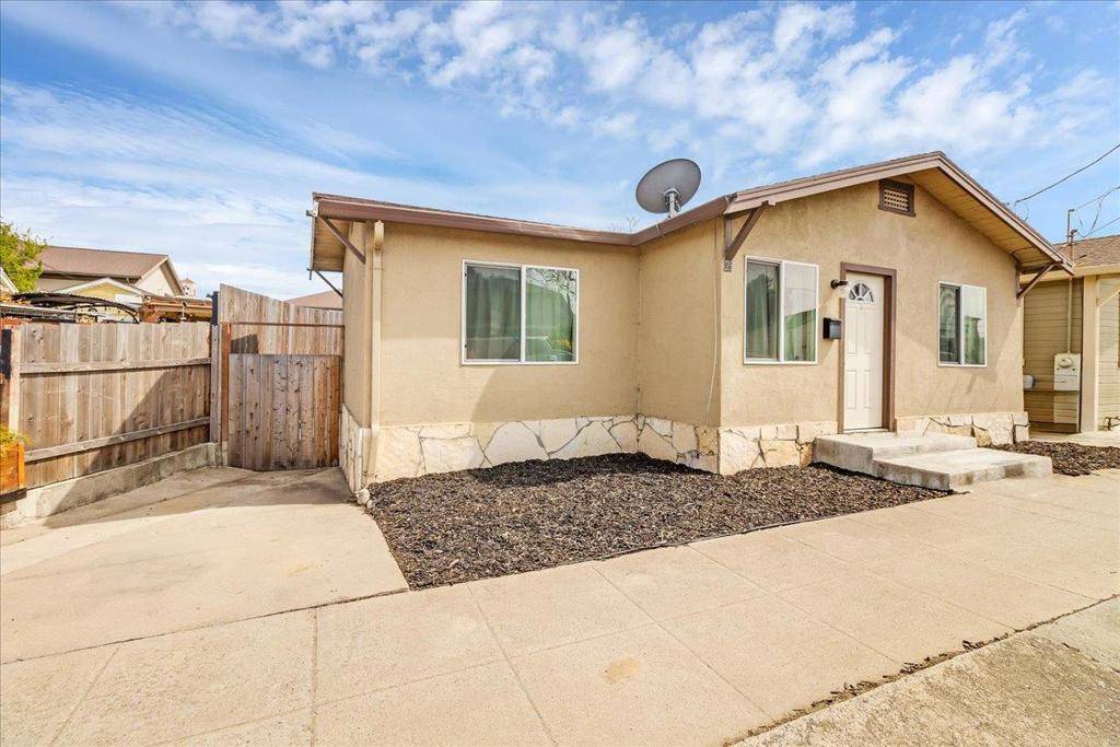 Salinas, CA 93901,23 Capitol ST