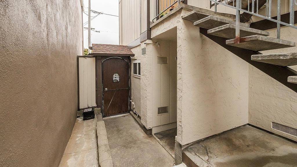 South San Francisco, CA 94080,514 Baden AVE