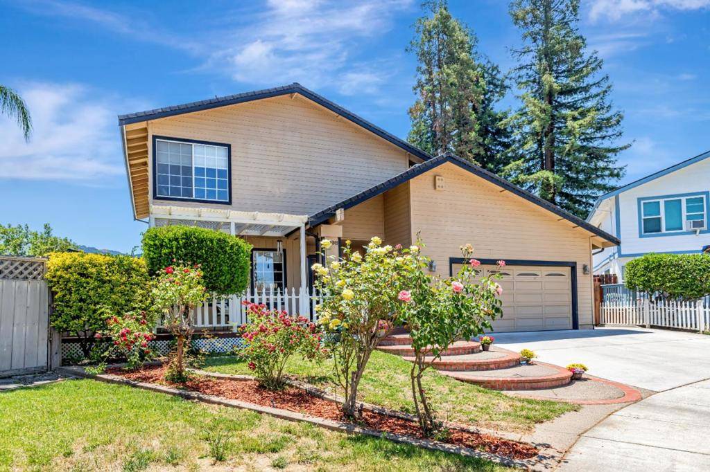 Gilroy, CA 95020,1298 Hersman DR