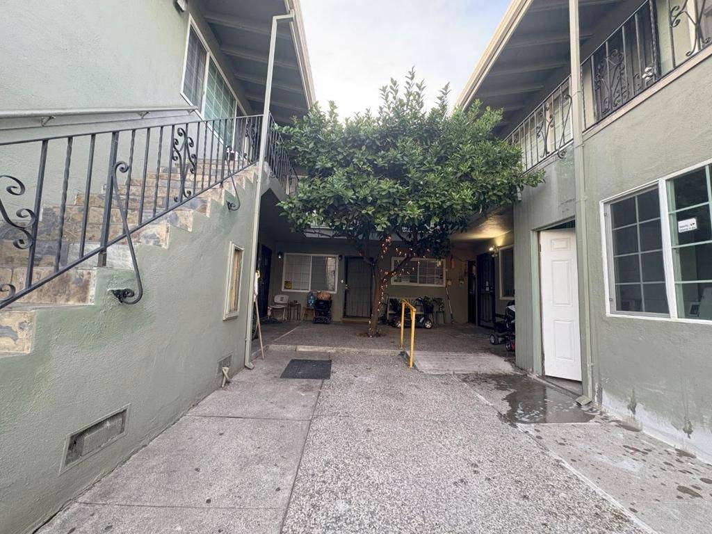 San Jose, CA 95128,2131 Marlboro CT