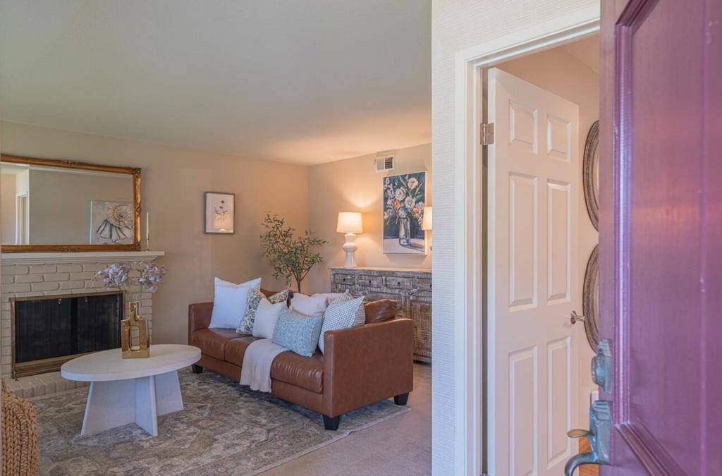 Salinas, CA 93901,16 Del Rey CIR