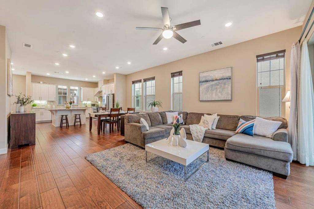 Milpitas, CA 95035,1570 Hidden Creek LN