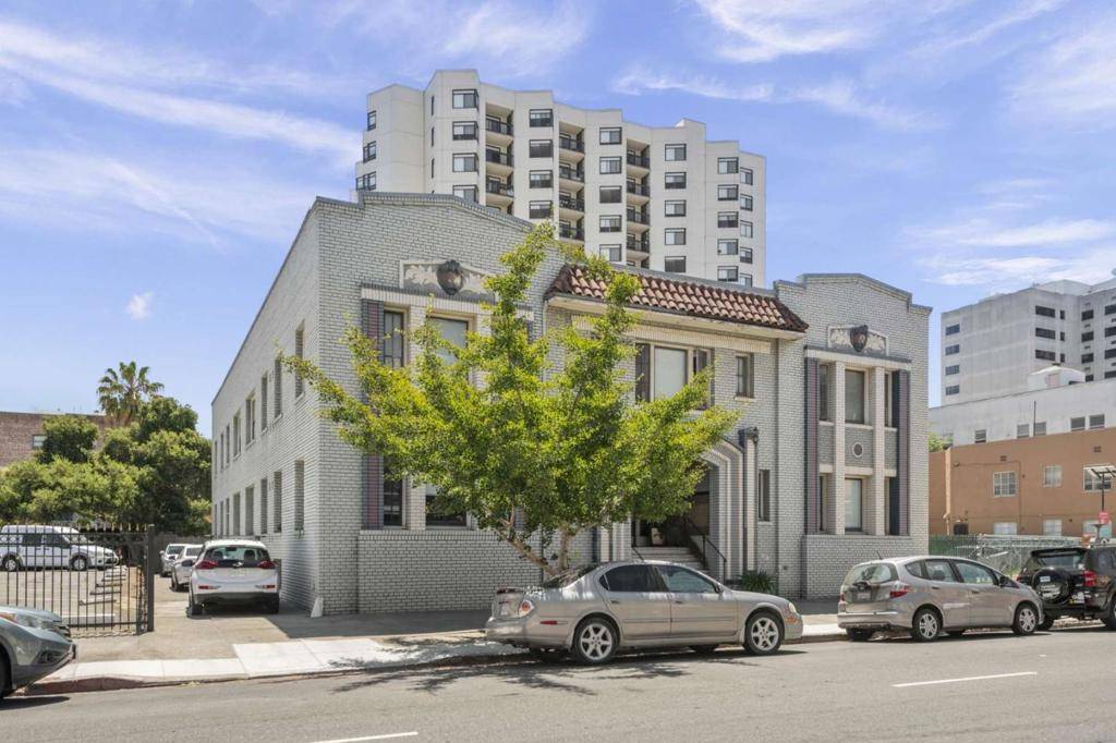 Oakland, CA 94612,1520 Madison ST