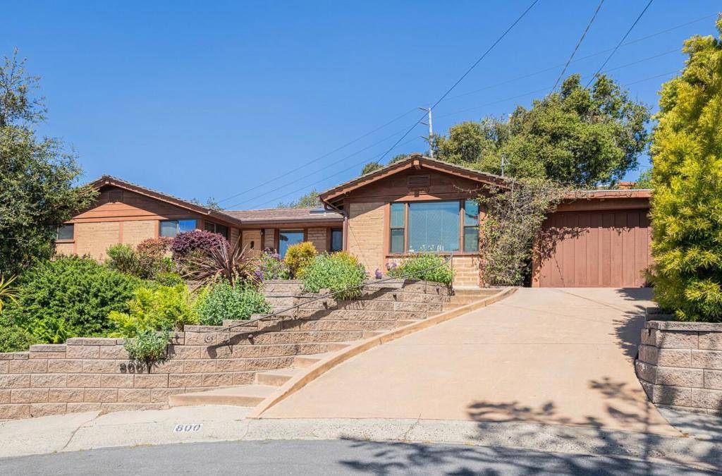 Del Rey Oaks, CA 93940,800 Adair PL