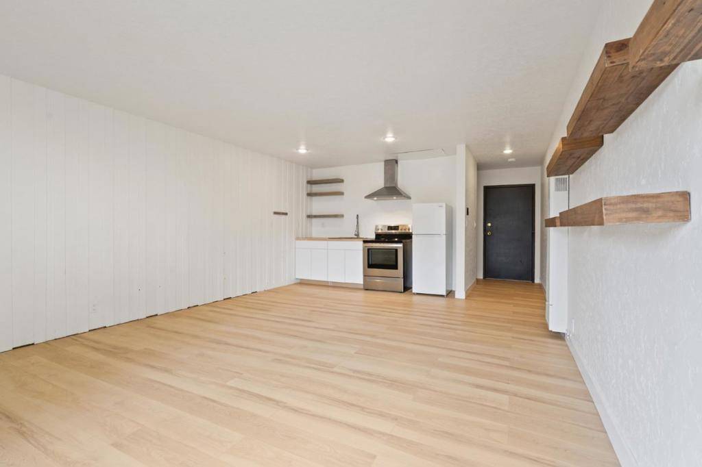 San Francisco, CA 94131,55 Red Rock WAY #1100