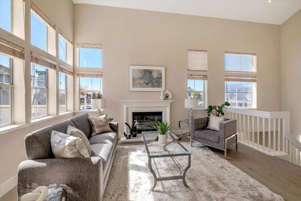 Redwood City, CA 94065,585 Shoal CIR