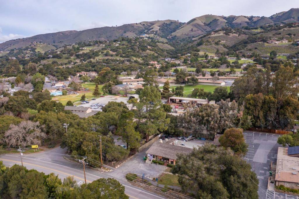 Carmel Valley, CA 93924,W Carmel Valley RD