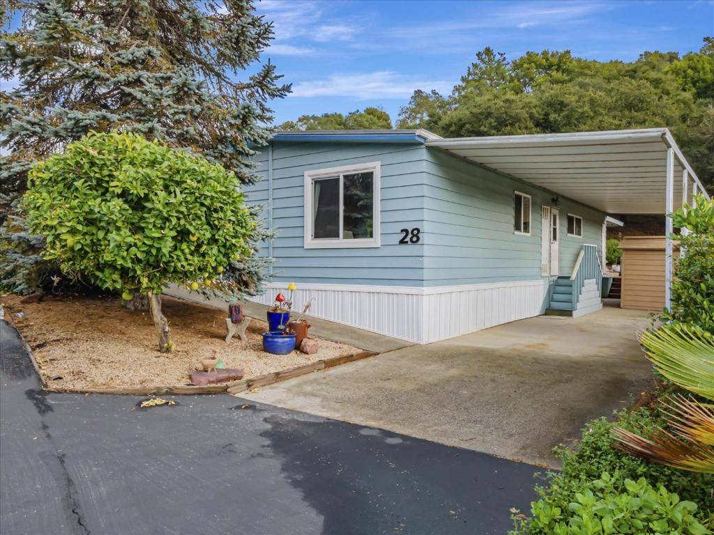 Corralitos, CA 95076,270 Hames RD