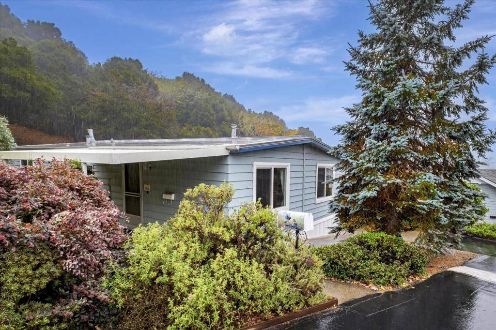Corralitos, CA 95076,270 Hames RD