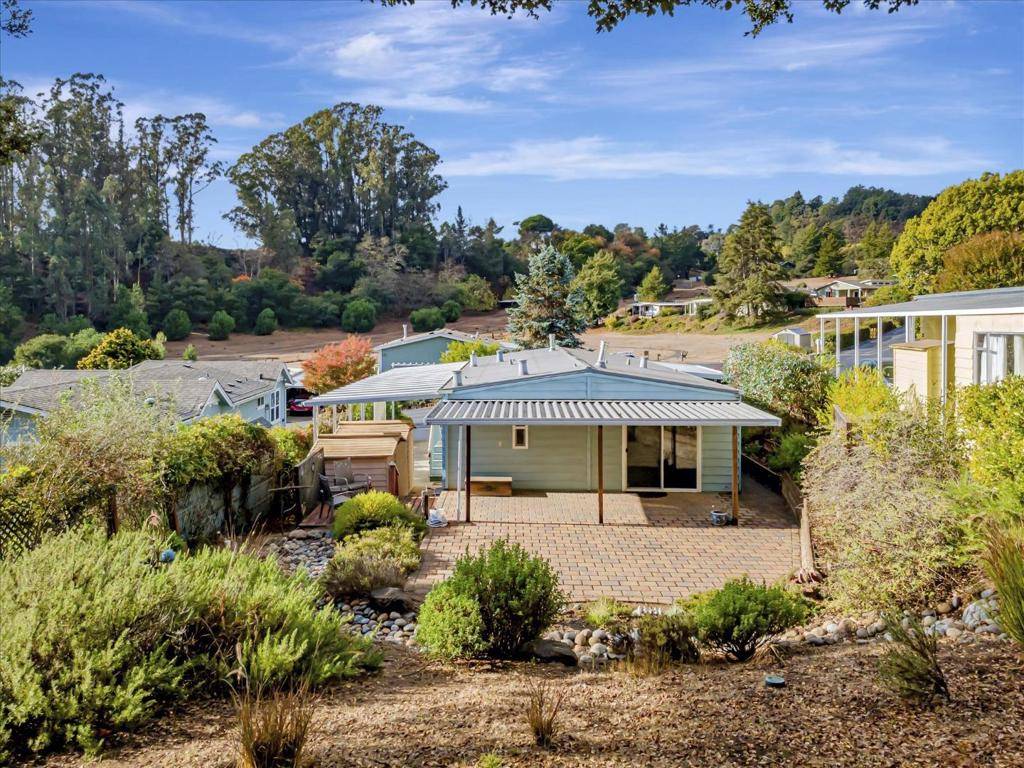 Corralitos, CA 95076,270 Hames RD