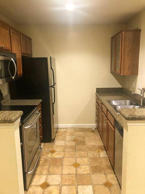 San Ramon, CA 94583,150 Reflections DR #15
